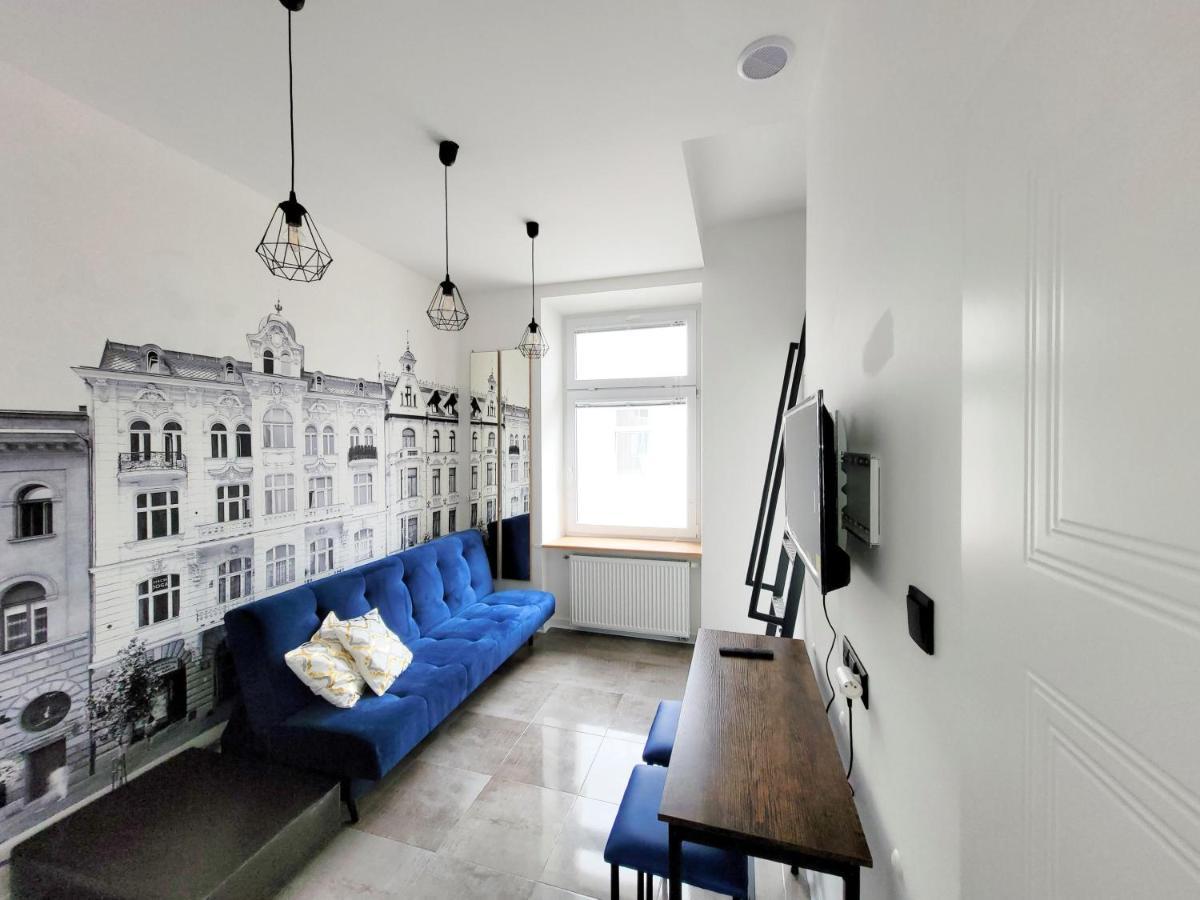 Grand Theater Apartments 우치 외부 사진